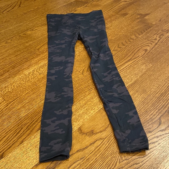 Spanx Camo leggings - Picture 2 of 3